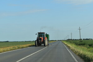 Oteo traktor da naplati štetu jer su mu komšijine koze pojele kukuruz