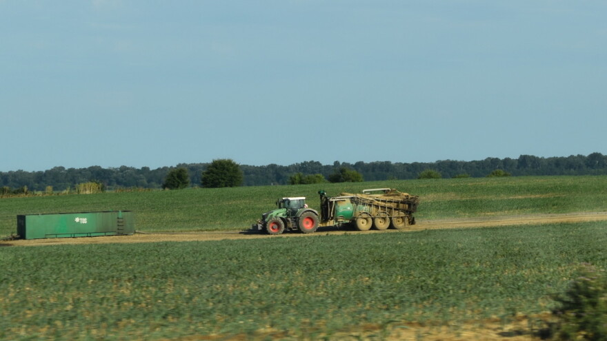 Oglasile prodaju traktora i primile novac, no stroj nisu isporučile
