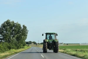 Kampanja za traktoriste "Budi vidljiv, budi bezbedan"