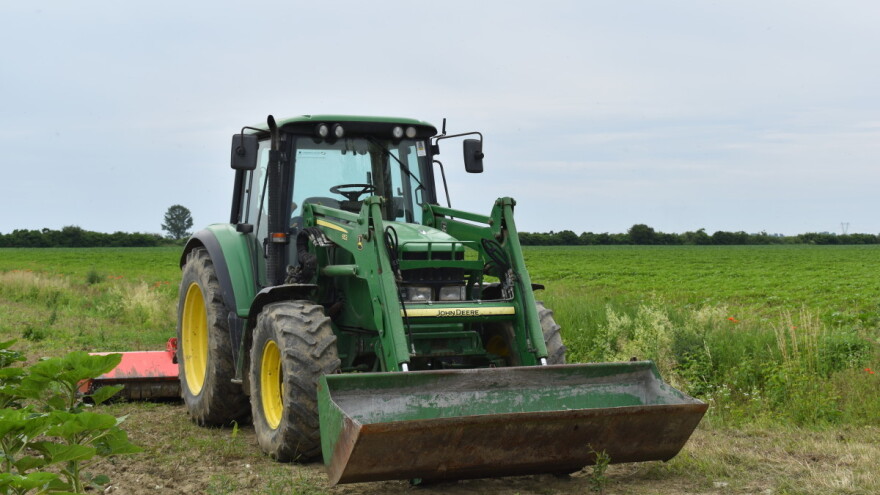 Iz traktora ukradeno oko 300 litara goriva