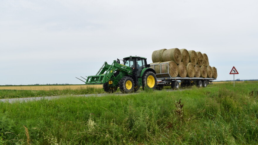 Nesreća na Ibarskoj magistrali: Sudarila se dva vozila i traktor