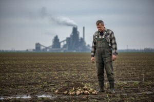 Poljoprivrednici su taoci tajkuna i uvoznika!