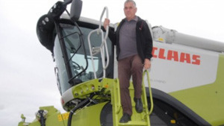 Poljoprivrednik s luksuznim voznim parkom i milijunima