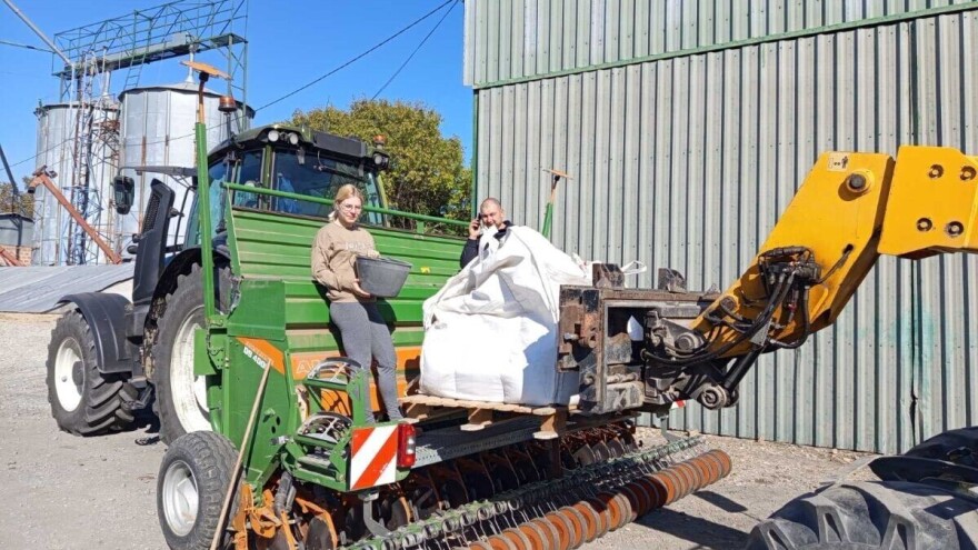 Otkupna stanica, poljoapoteka i 400 ha zemlje - porodica Lepedat živi od poljoprivrede!