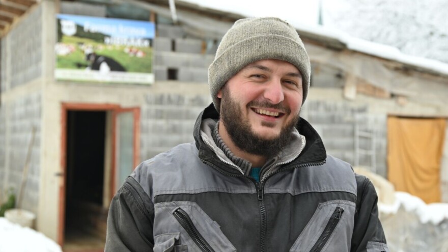 Mladom Ibraku stigle junice: Valjalo je prvo oca namoliti da proda ovce