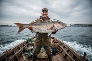 Pothvat Denisa Radana: Na panulu ulovio cara od riba i vanbrodski motor!