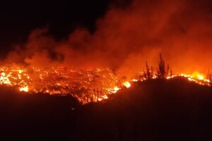 Vikend obilježen intervencijama: Na kontinentu poplave, u Dalmaciji vatrena stihija