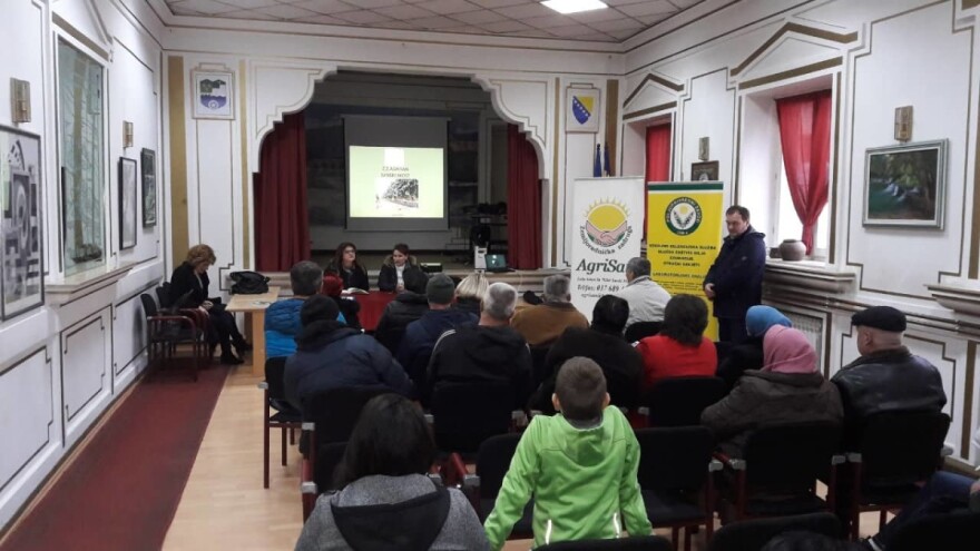 Presadnice i povrće u plasteniku: Zavod za poljoprivredu USK organizira edukacije