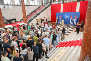 Vojvođanskim poljoprivrednicima uručeni ugovori vredni 550 miliona dinara