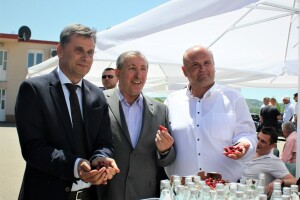 Dan mediteranskog voća - zvanice se sladile hercegovačkim trešnjama