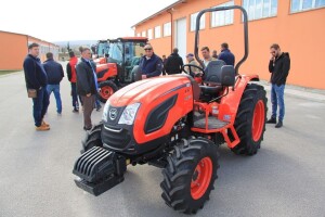 Entrada sve jača: Počinju s distribucijom Kioti traktora 28-130 KS!