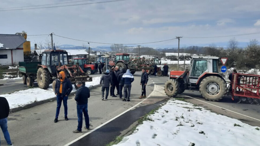 Pridružuju se blokadi puta i najavljuju prosipanje mleka