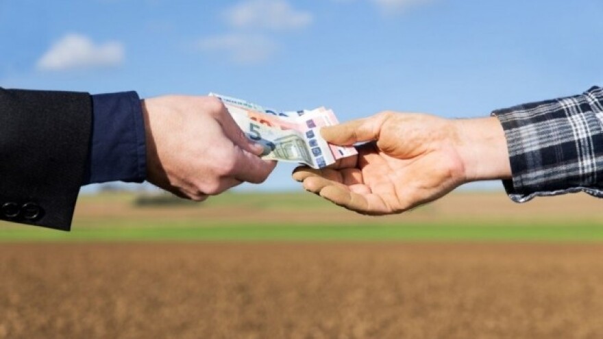 Oštetili EU fondove za 888 miliona evra!