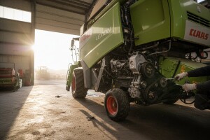 Priprema kombajna za početak radova