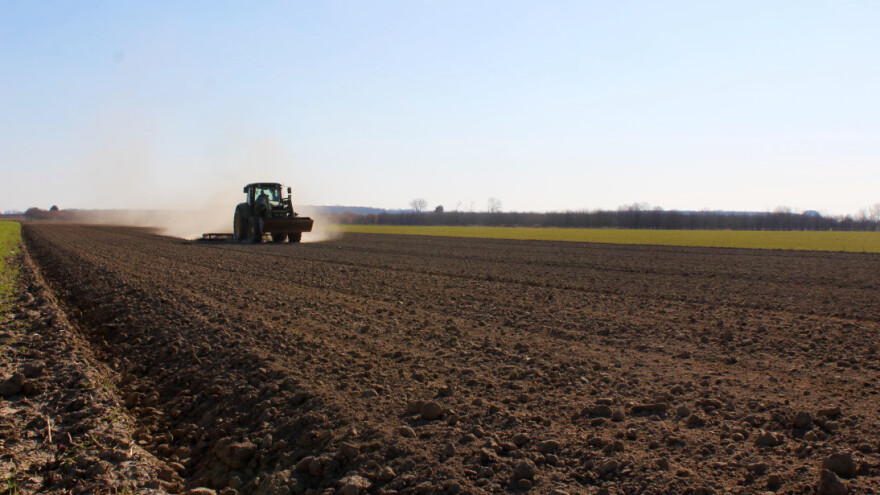 Koliko nas košta sat rada traktora ili sjetva hektara pšenice?