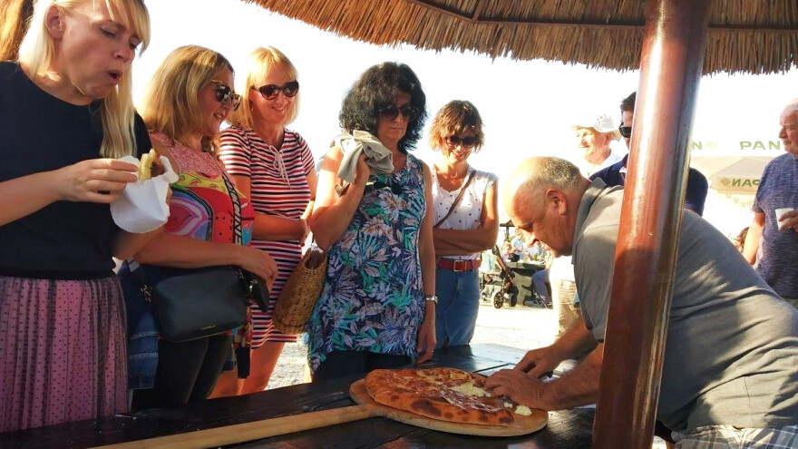 Luka i igara: S jednim prisnacem nahranili 50 usta