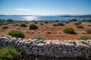 Prodaja zemljišta u Kaštelama i općini Trnava