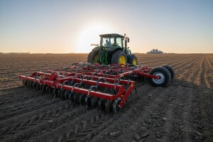 Prodajna akcija poljoprivredne mehanizacije