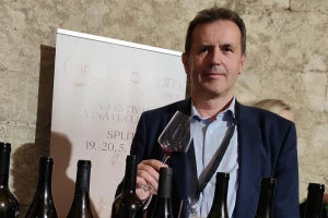 U Dioklecijanovom podrumu najveću znatiželju izazvala vina Galac i Dugovrst koja još nisu na tržištu