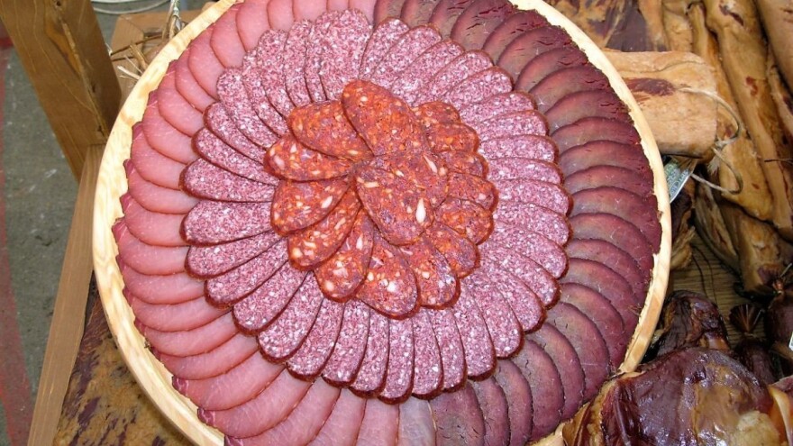 Goveđu pršutu dobro usoliti i nadimiti - koliko traje ceo proces?