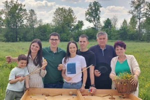 Beg od ekrana i mreža u selu Divci - uz domaću hranu i zaboravljene društvene igre