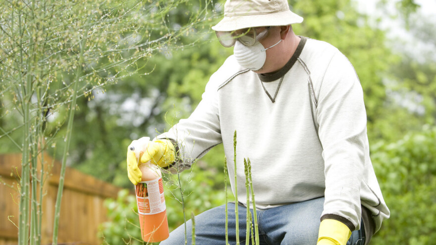 Zabranjuje se aktivna tvar propineb u sredstvima za zaštitu bilja