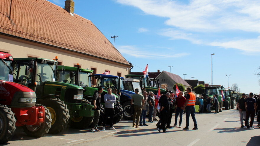Prosvjed poljoprivrednika diljem Hrvatske, na graničnim prijelazima, ali i pred Ministarstvom