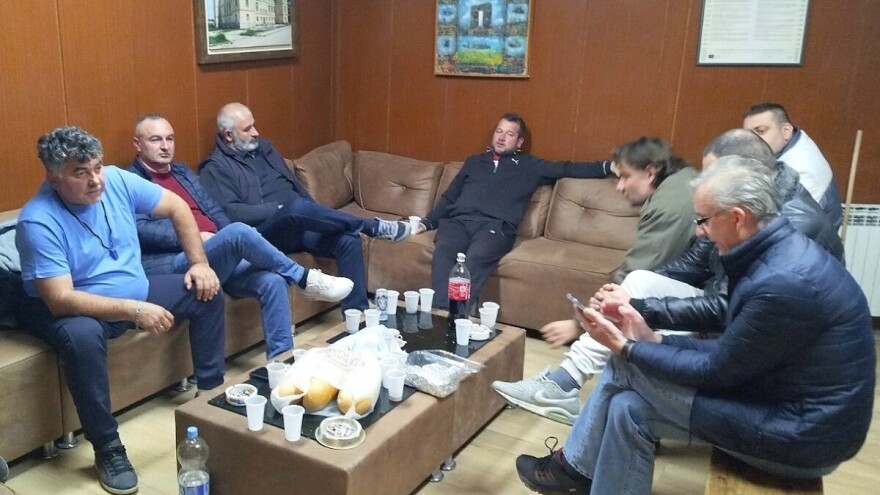 Poljoprivrednici nakon sastanka sa čelnicima Opštine Rača: Nema pomaka, sledi opšta blokada