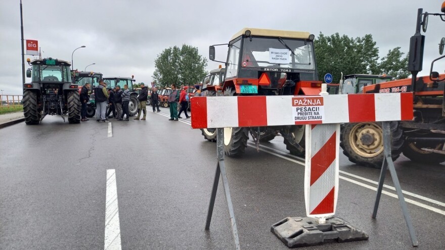 Srbijanski poljoprivrednici istrajni u protestu, nastavljaju "još žešće"