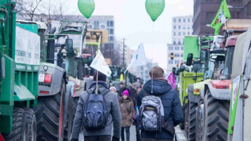 Europa se budi - protestuju i njemački farmeri!