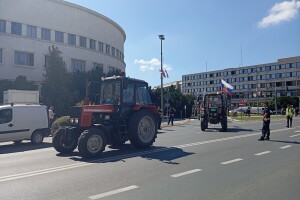 Skup podrške uhapšenim poljoprivrednicima danas ispred suda u Novom Sadu