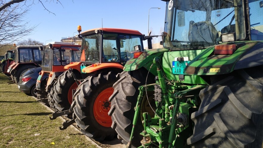 Srpski poljoprivrednici odustali od prosvjeda - zvala ih policija nekoliko puta dnevno?