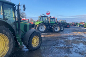 Nekontrolirani uvoz iz Ukrajine: Poljski farmeri na ulicama - Wojciechowski zaprijetio?