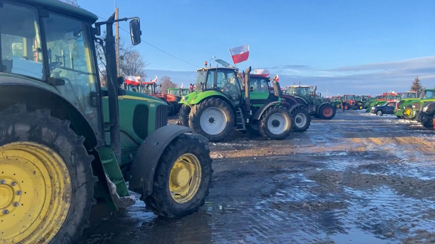 Nekontrolirani uvoz iz Ukrajine: Poljski farmeri na ulicama - Wojciechowski zaprijetio?
