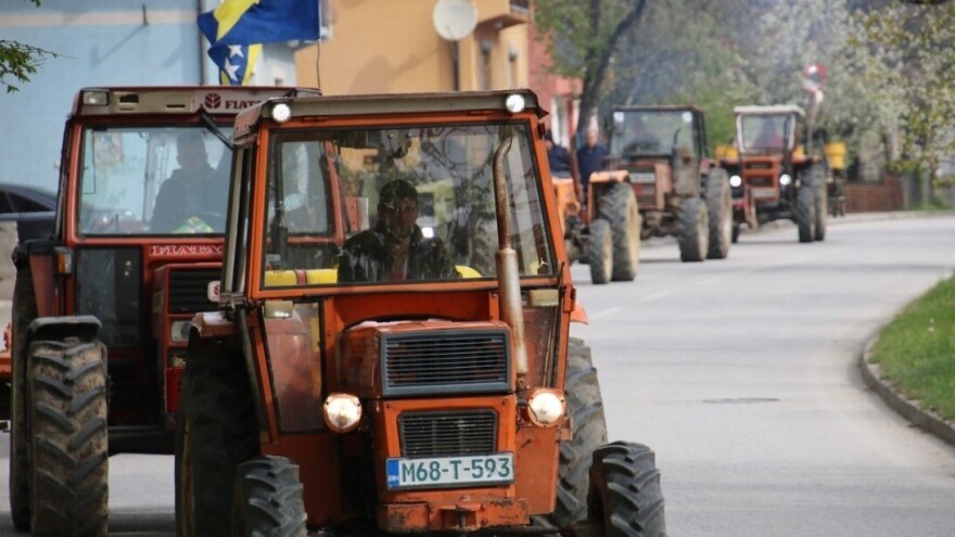 Farmeri poslali zahtjev MUP-u TK: "200 traktora blokirat će Šićku petlju"