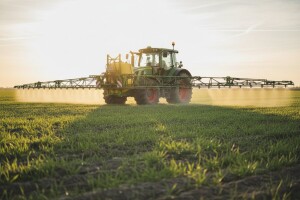 Prskalica Amazone UF 1201 ima pet sekcija grana!