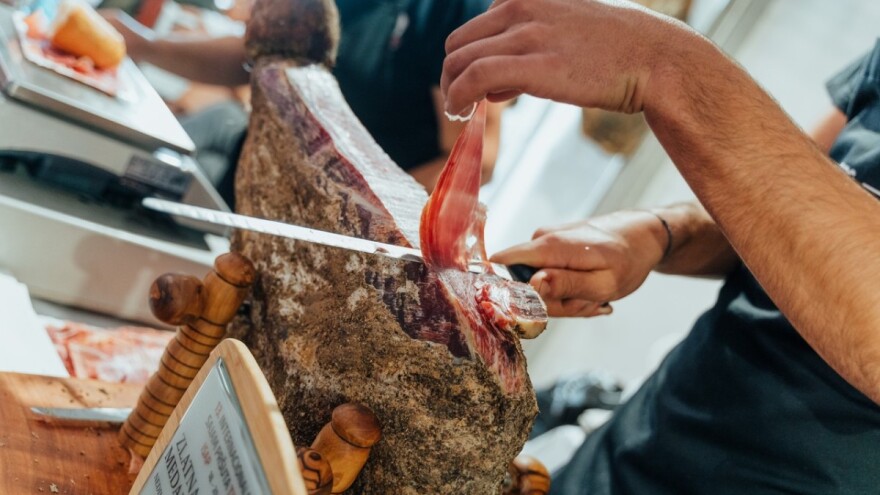 Ne propustite tri dana pršuta u Tinjanu!