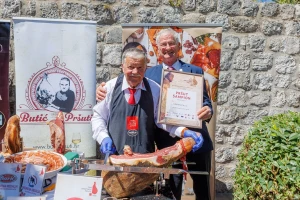 Godišnje proizvedemo oko 550.000 komada, a pojedemo milijun: Odakle dolazi najbolji hrvatski pršut?