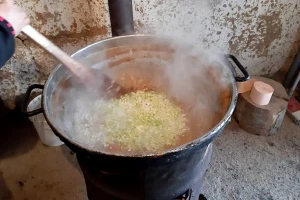 Prženica je najlepša kada "prozbori" u kazanu