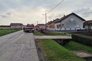 Zatečeno mrtvo tijelo traktorista - uzrok smrti nisu ozljede u prometnoj nesreći