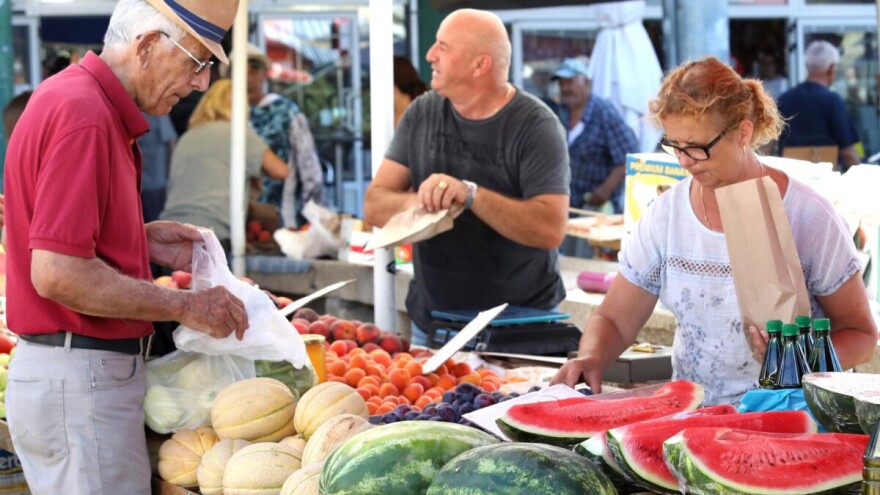 Kako odabrati najslađu lubenicu na tržnici?