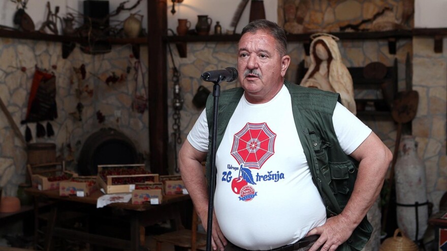 Nasade trešanja zasad obranio lovcem na mraz, ali čekaju ga neizvjesne noći i idući tjedan