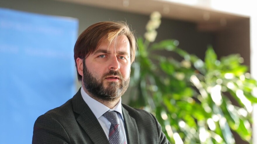 Ćorić: Vlada će porastu cijena goriva doskočiti ukidanjem obveze umješavanja biogoriva