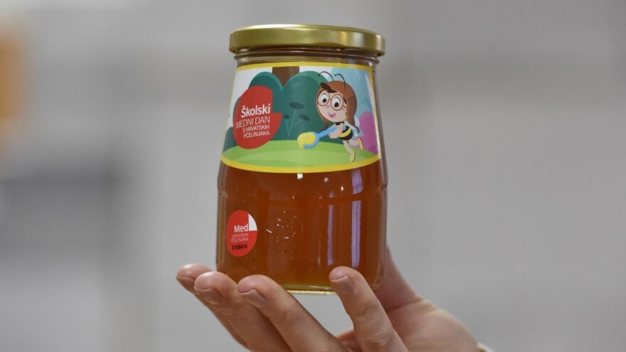 Treći Školski medni dan: ove godine darivanje 35.596 prvašića