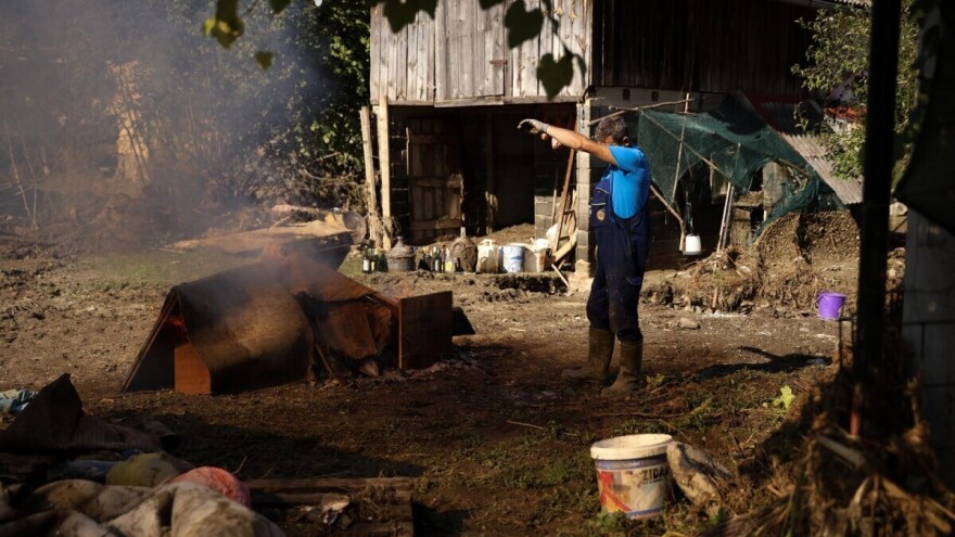Poplavljena područja u BiH: U Fojnici ostali bez stočne hrane, kamion kukuruza poslan iz Odžaka