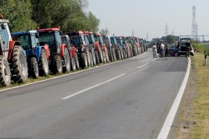 Protest poljoprivrednika u FBiH: Blokirat će cestu i ostati do ispunjenja zahtjeva!