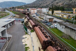 Uginut će milijuni pčela zbog šećera rasutog iz vagona, upozoravaju pčelari