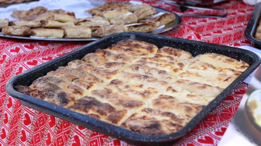 Tradicijsko kulinarstvo je simbol identiteta, a mnoga su hrvatska jela i zaštićena