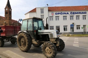 Ukinuli "traktorinu" - poljoprivrednici iz Čeminca tražit će svoj novac nazad