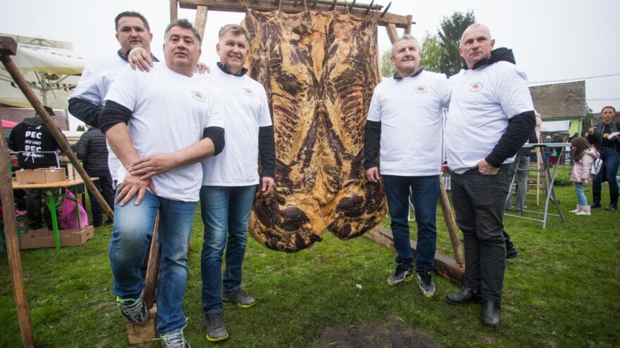 Princeza pušnice "natukla" 195 kilograma - Đuro dao najveću slaninu ikad!